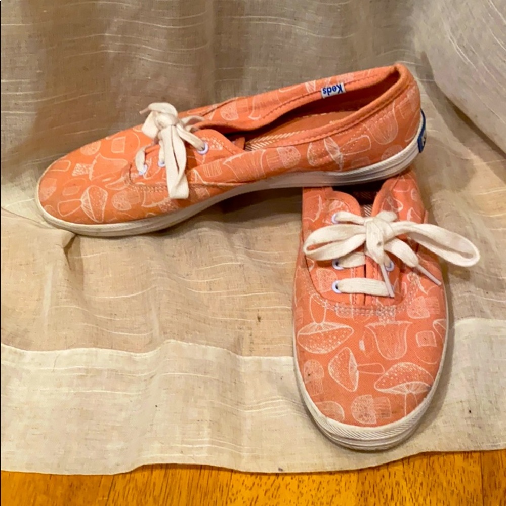 Peach Mushroom Keds